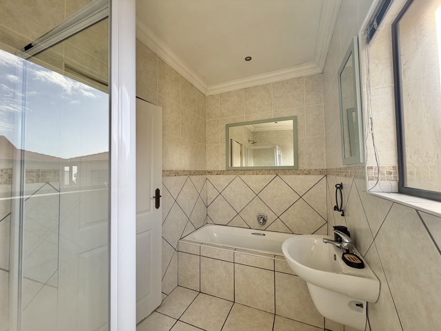 3 Bedroom Property for Sale in Jeffreys Bay Central Eastern Cape